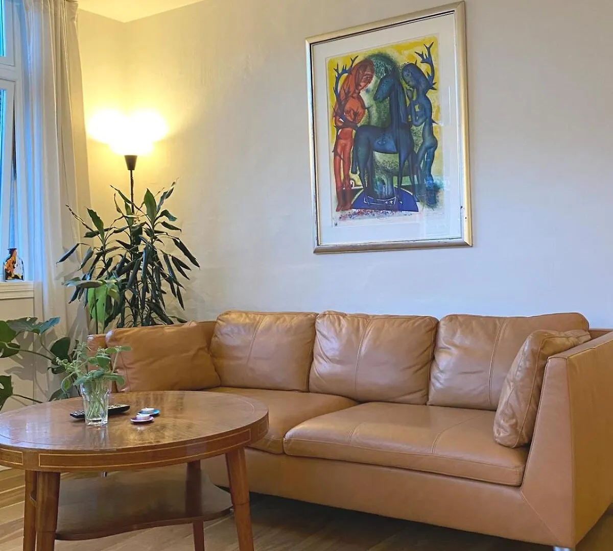 Unique Relaxed Corner Flat In Central Bergen