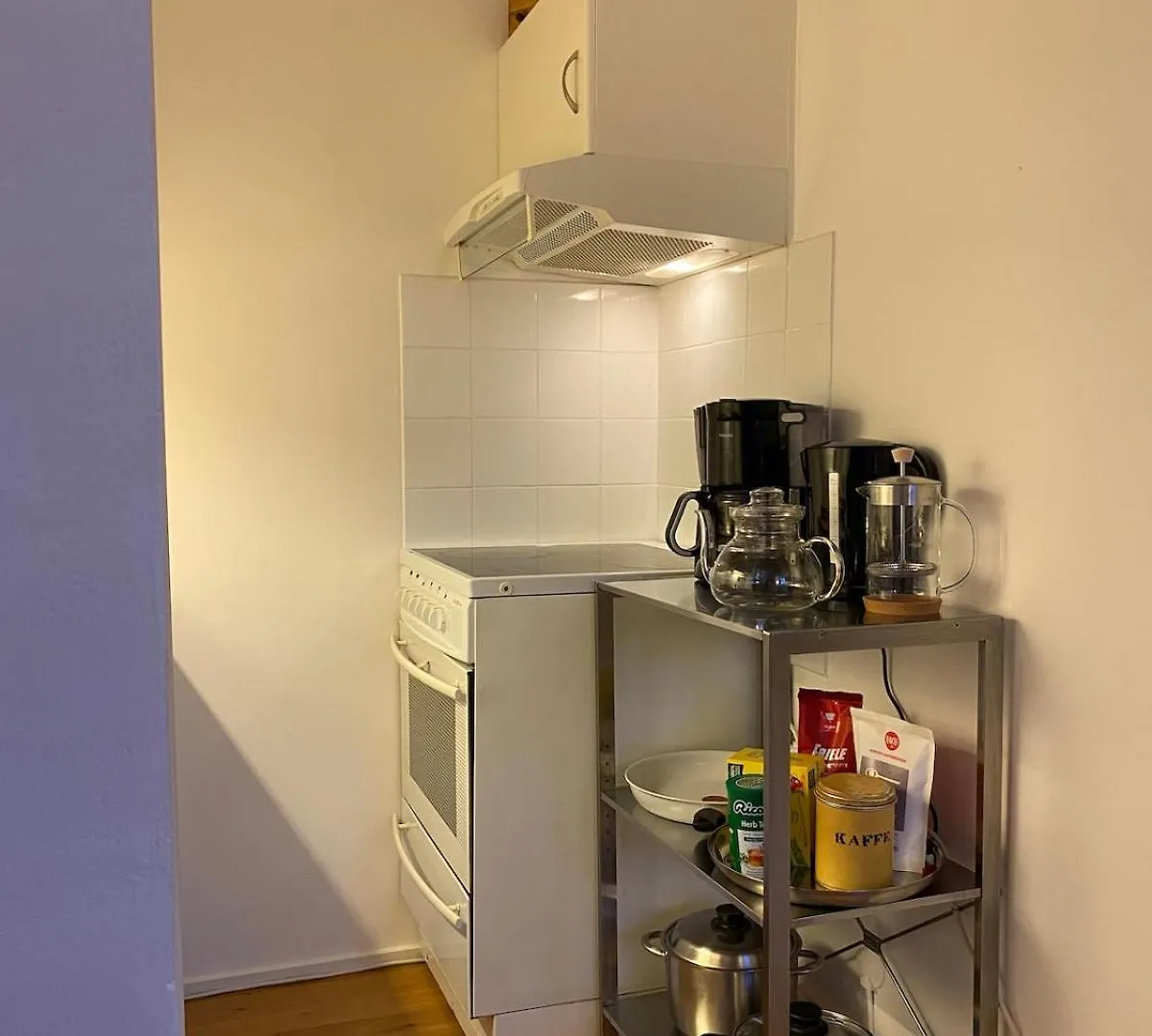 Unique Relaxed Corner Flat In Central Bergen